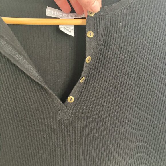 Chicos Platinum Ribbed Black Henley Top Size XL - Picture 5 of 8